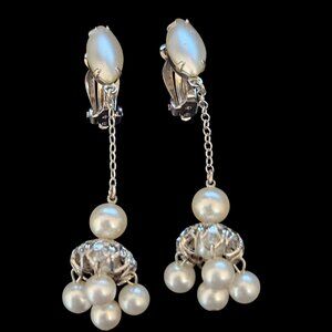 Lewis Segal Faux Pearl Cluster Dangle Silver Tone Clip On Vintage 60s Earrings